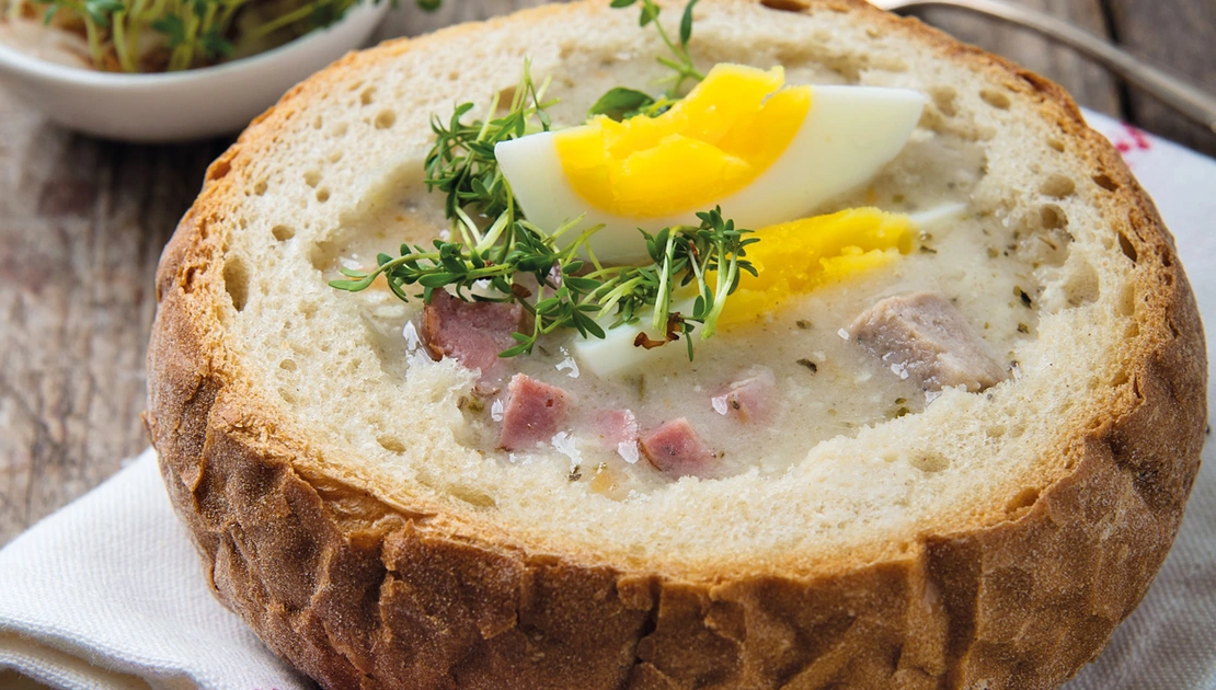 Tiroler Brennsuppe mit geröstetem Brot 